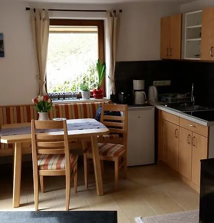 Haus Gandler Apartament *