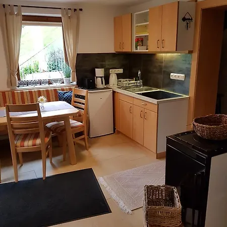 Haus Gandler * Zell am See